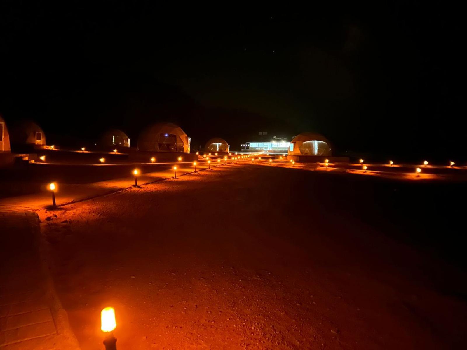 Night Magic Camp Ξενοδοχείο Ουάντι Ραμ Εξωτερικό φωτογραφία